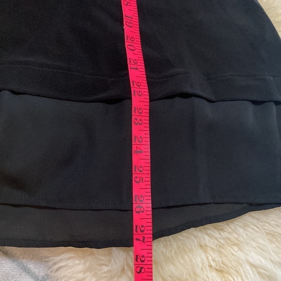 Chaus  New York cold shoulder top size s - Picture 8 of 8